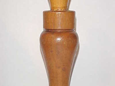 Bill Dowdle (1920-2000) Memphis, TN. - Walnut Duck call